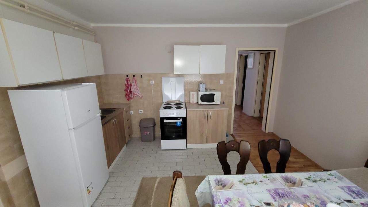 Apartman Progresso ヴァリェヴォ エクステリア 写真